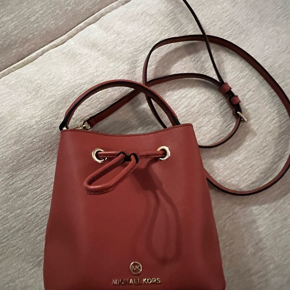 Michael Kors Bucket Bag